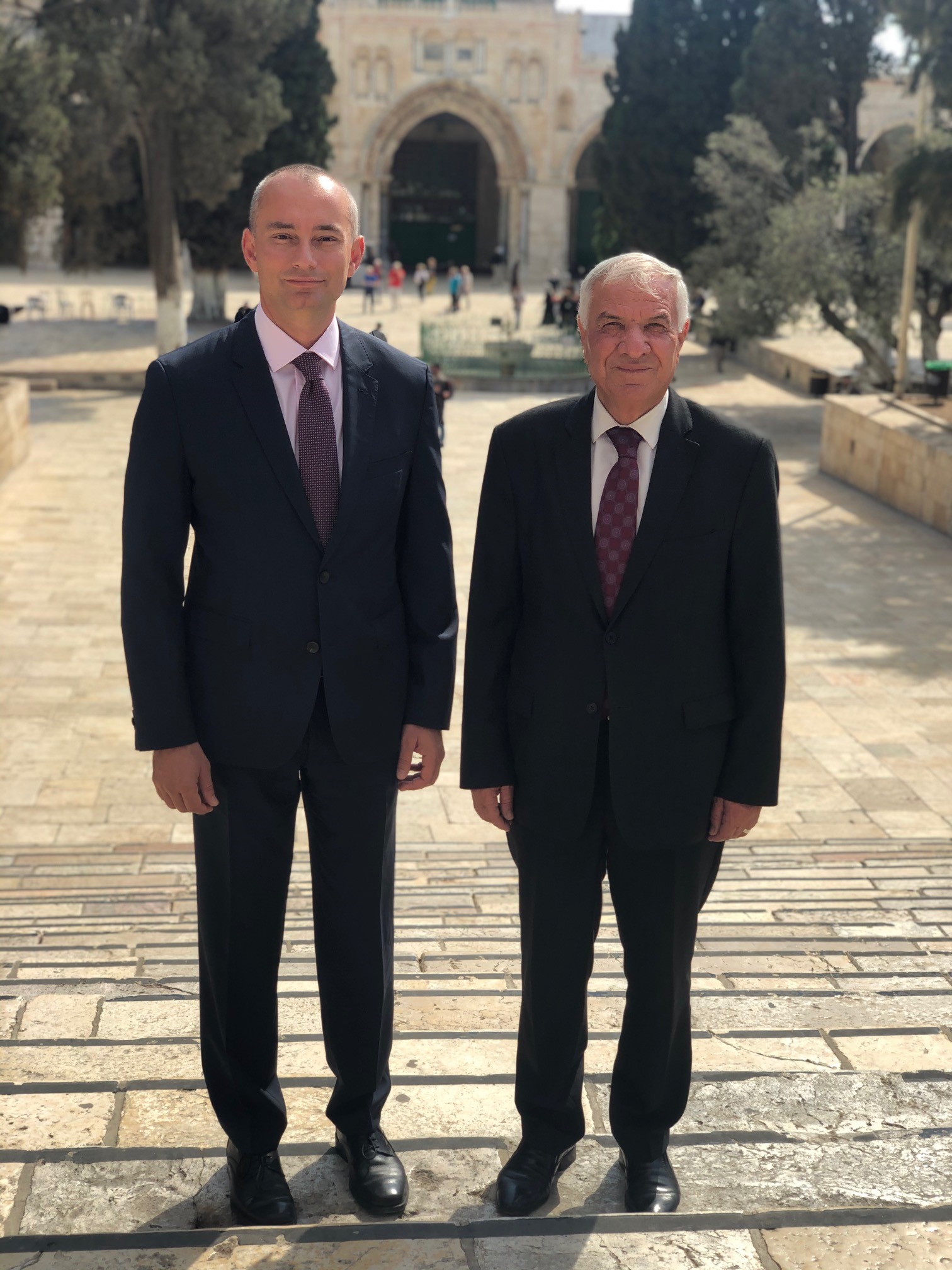 United Nations Special Coordinator, Nickolay Mladenov meets with the Director of Jerusalem Waqf Department, Sheikh Azzam Al-Khatib