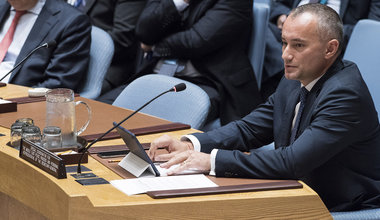 Nickolay Mladenov, UN Special Coordinator for the Middle East Peace Process, briefs the Security Council on the situation in the Middle East, reporting on UNSCR 2334 (UN Photo/Kim Haughton - 20 September 2018)