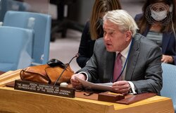 Tor Wennesland, Special Coordinator for the Middle East Peace Process, briefs the Security Council meeting on the situation in the Middle East, including the Palestinian question.