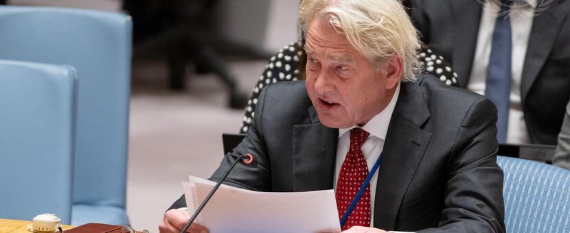 Tor Wennesland, UN Special Coordinator for the Middle East Peace Process, briefs the Security Council meeting on the situation in the Middle East, including the Palestinian question. (UN Photo/Eskinder Debebe - 28 November 2022)